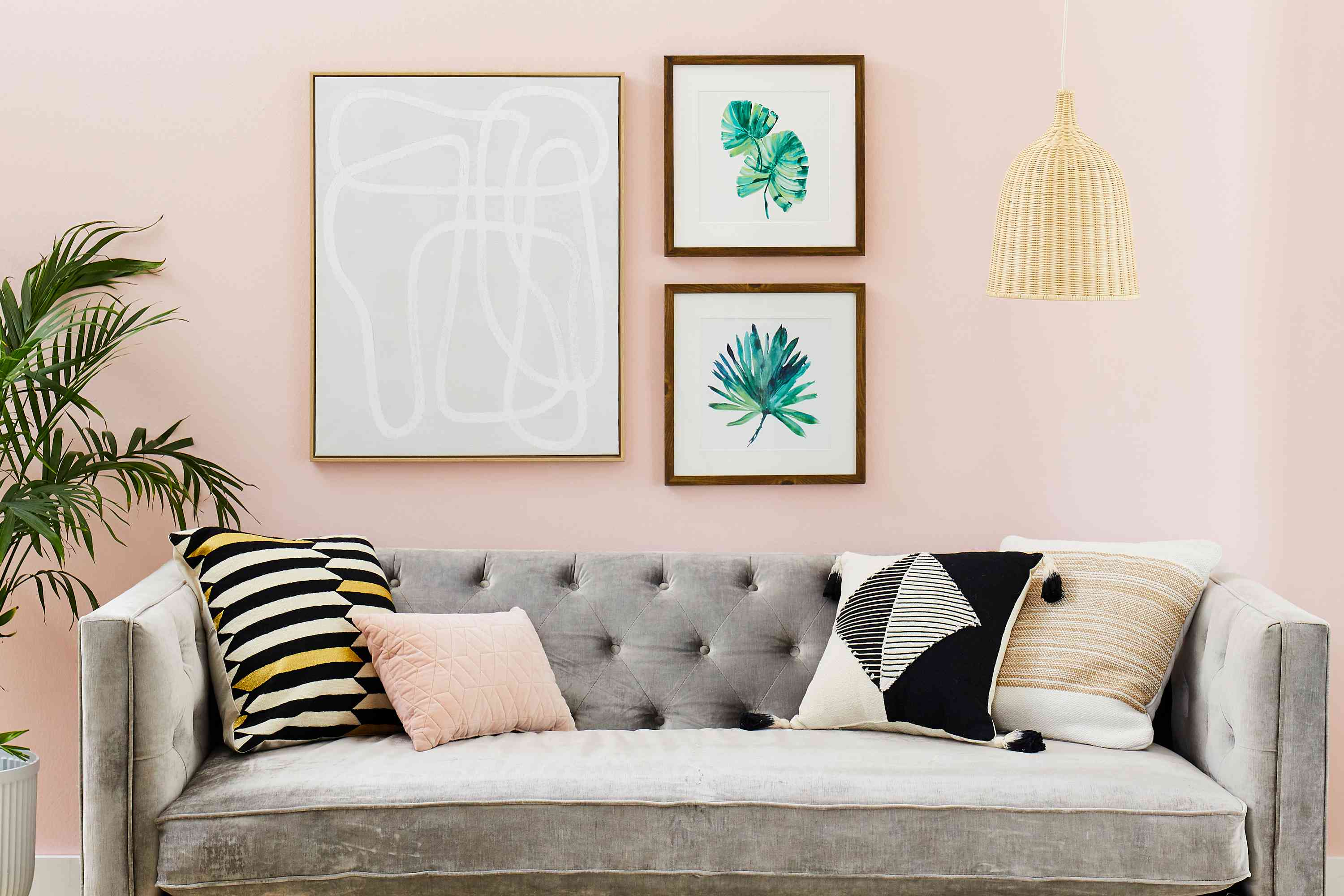 Mistakes to avoid when hanging wall art
